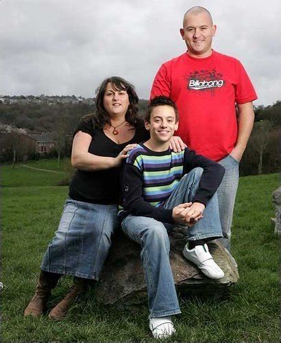 tom and his family - Tom Daley Photo (2422022) - Fanpop