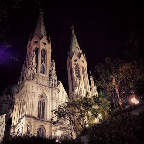 The Sao Paulo Metropolitan Cathedral at night Sao Paulo - Brazil | Catedral, São paulo, Igreja