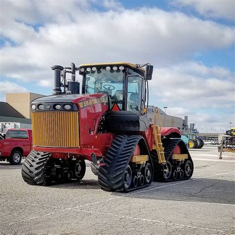 Versatile Tracked Tractor | Traktor, Traktoren, Cummins