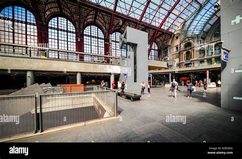 great architecture of Antwerp central station Stock Photo - Alamy