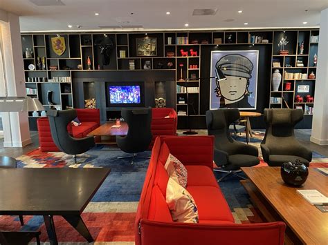 Review: citizenM Tower of London - what are citizenM hotels like?