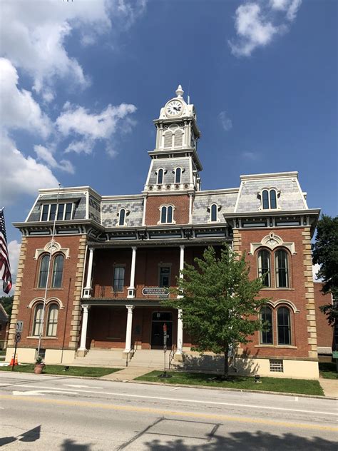 Medina County Courthouse Medina, OH | Daniel Westfall | Flickr