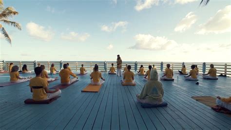 Yoga Teacher Training Course in the Bahamas — Sivananda Ashram Yoga Retreat - YouTube