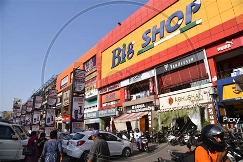 Image of Big Shop Departmental Stores In Ranchi-SR532903-Picxy