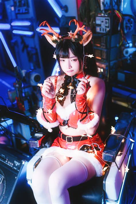 Cosplay 落落Raku Dear Deer ☆ – 3600000 Beauty