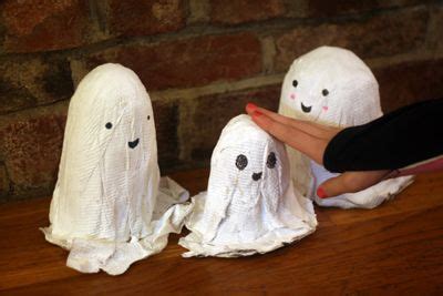 papier-mâché ghosts | Paper mache pumpkins, Paper mache diy, Paper mache art