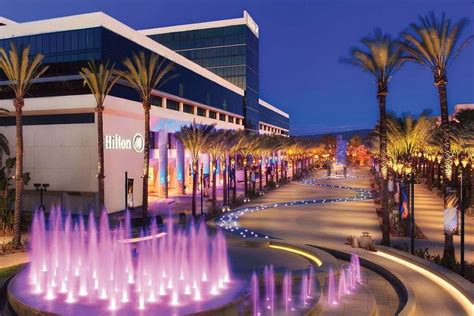 HILTON ANAHEIM $118 ($̶1̶8̶0̶) - Prices & Hotel Reviews - CA - Tripadvisor