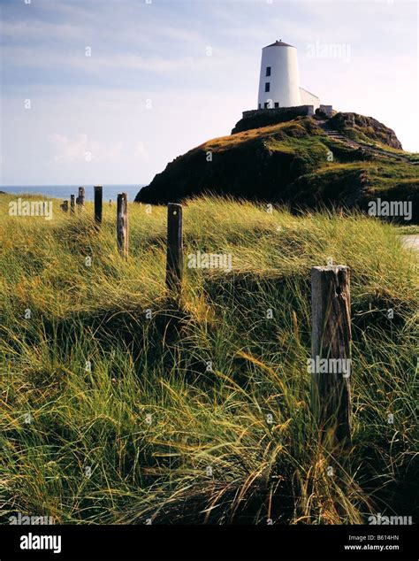 Ty Mawr Lighthouse, Ynys Llanddwyn. Anglesey. North Wales Stock Photo ...