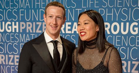 Mark Zuckerberg announces wife is pregnant with 3rd child