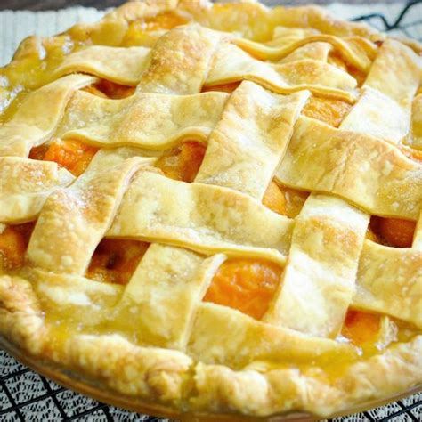 Fresh Apricot Pie [Video] in 2020 | Apricot recipes, Apricot pie, Dessert recipes easy