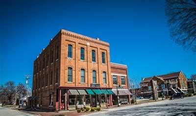 Ozark Courthouse Square Historic District – Ozark, Missouri - Wikipedia Entries on Waymarking.com