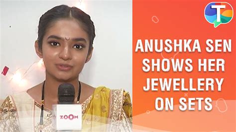 Jhansi Ki Rani star Anushka Sen aka Manu shows her jewellery on the sets | Exclusive