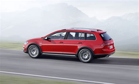 2017 Volkswagen Golf Alltrack Adds Off-Road Style to the Golf SportWagen - autoevolution