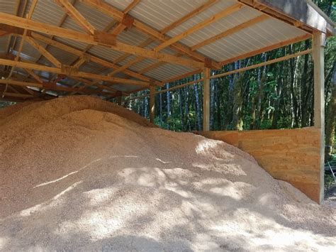 Shavings - Bulk Dry Shavings for Animal and Stable Bedding - NW Dry Shavings