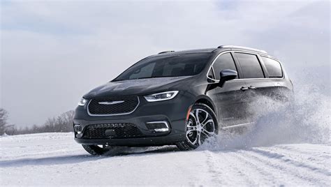 Is the 2021 Chrysler Pacifica Touring L Worth $3,000 Over the Pacifica ...