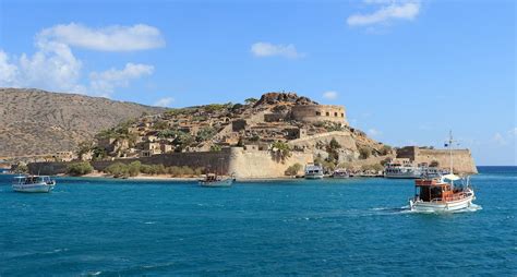 Guide to Elounda: Where to Stay, What to Eat and What to Do