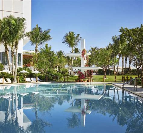 Top 8 Oceanfront Hotels In Miami Beach - Travel Off Path