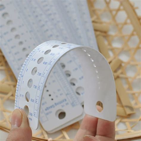 2pcs Plastic Ruler Needle Gauge Inch Sewing Ruler Design Ruler CM 2 10mm Sizer Measure Sewing ...