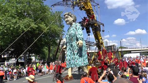 Giants in Liverpool (Royal De Luxe, Liverpool 2014) - YouTube