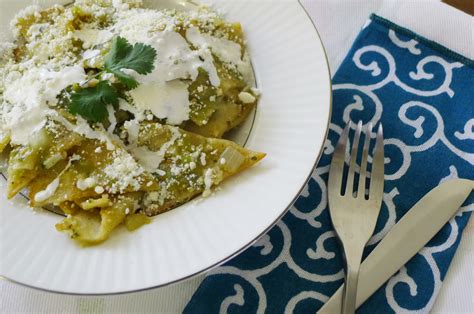 Green Chilaquiles | Chilaquiles Verdes - Nibbles and Feasts