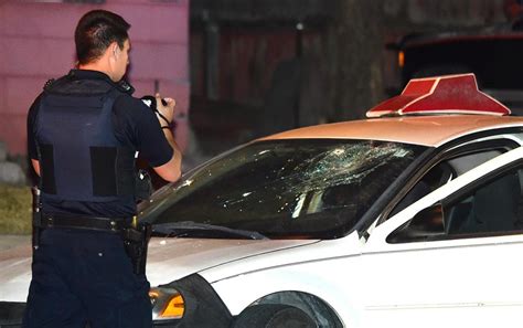 Pizza Delivery Driver Shoots Robbery Suspect Through Windshield ...