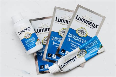 Lumineux Non-Toxic Teeth Whitening Strips Review - Umbel Organics