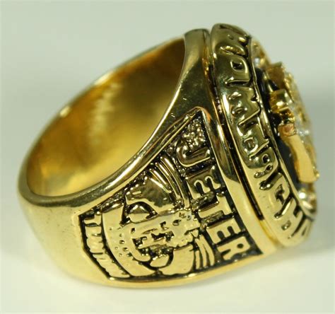 Derek Jeter Yankees High Quality Replica 1998 World Series Ring ...