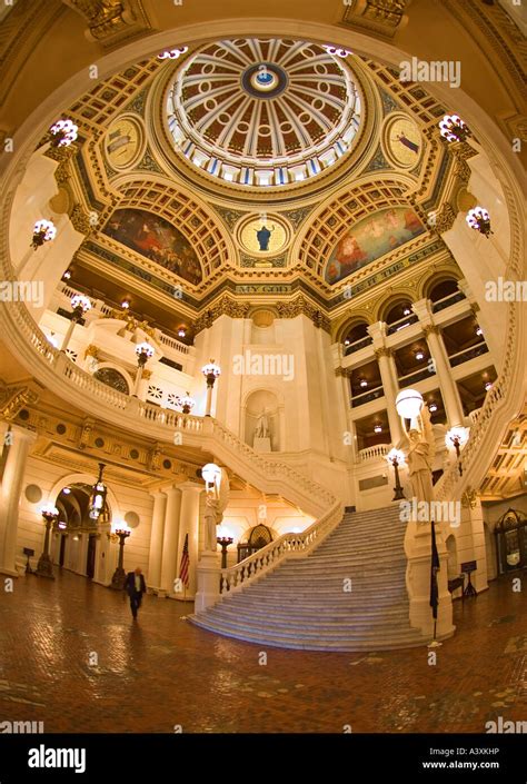 Rotunda, Pennsylvania state capitol, Harrisburg, PA USA Stock Photo - Alamy