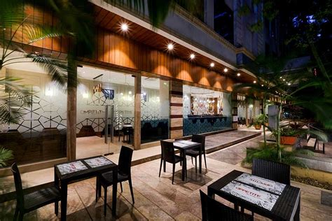 Dining Restaurants in Viman Nagar, Pune - 7 Apple Hotel Viman Nagar