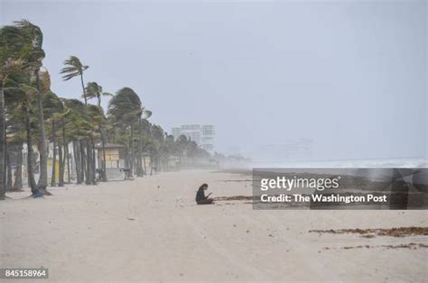 180 Hollywood Beach Weather Stock Photos, High-Res Pictures, and Images ...