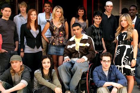 Degrassi: Drake Reunites with Next Generation Cast Members for "I'm ...