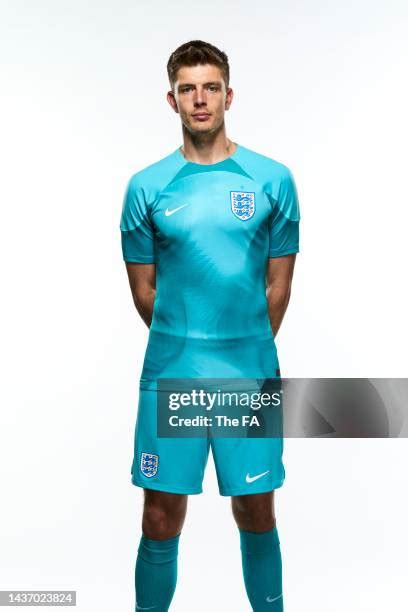 Nick Pope England Photos and Premium High Res Pictures - Getty Images