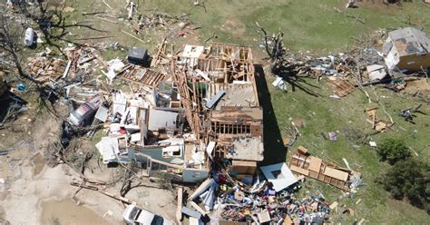 Kansas tornado generated 165 mph winds as it destroyed homes - Los ...