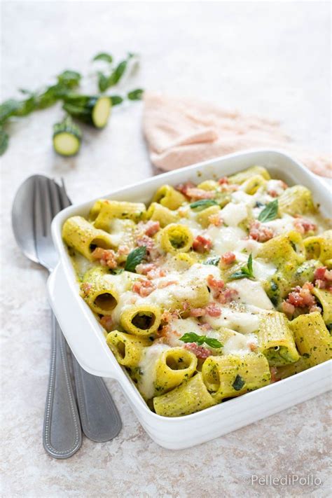 Gustosa #pasta al forno con #zucchine provola e pancetta a cubetti ...