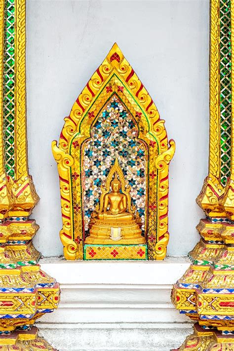 Why Everyone Should Visit Thai Temples - Wild 'n' Free Diary