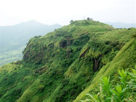 Sinhagad Fort, Maharashtra: How To Reach, Best Time & Tips