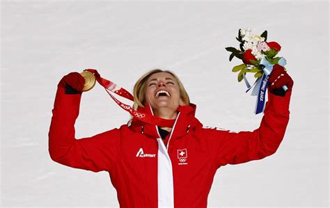 Swiss Gut-Behrami wins women's Olympic super-G