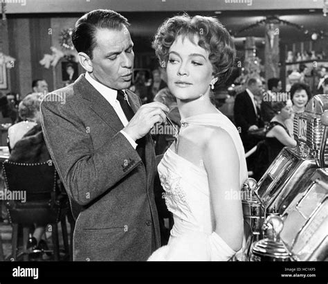 OCEAN'S ELEVEN, (aka OCEAN'S 11), Frank Sinatra, Patrice Wymore, 1960 Stock Photo - Alamy