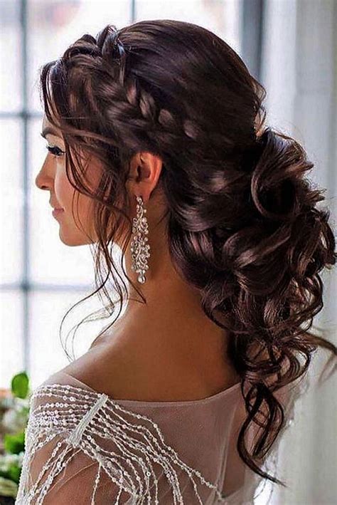 25+ Amazing Quinceanera Hairstyles - Ceplukan | Long hair styles, Wedding hair half, Hair styles