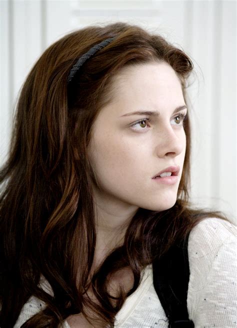 Sports News Online: Twilight Star Kristen Stewart celebrates 21st birthday