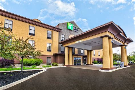 HOLIDAY INN EXPRESS HOTEL & SUITES MARYSVILLE $71 ($̶1̶1̶0̶) - Prices & Reviews - Ohio - Tripadvisor