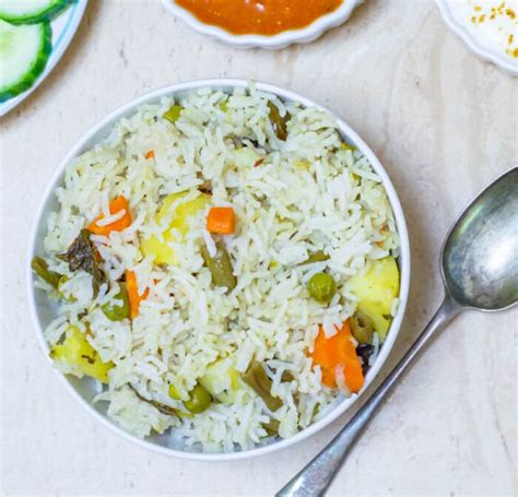 Instant Pot Vegetable Pulao - Flavours Treat