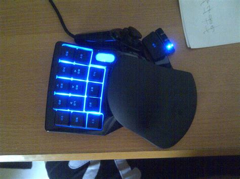 Le Premier: Review : Razer Nostromo