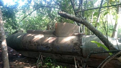 Another interesting narco sub discovered in the jungle (see first post) [1024 x 577] : r/WarshipPorn