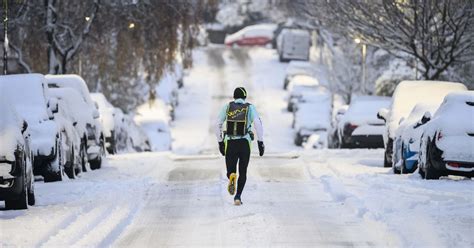 UK snow: Met Office issues yellow warning as major blizzard sweeps ...