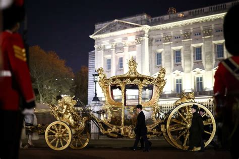 Full dress rehearsal takes place ahead of coronation - ABC News