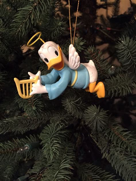 Donald Duck Christmas Tree, Novelty Christmas, Christmas Ornaments, Tv Characters, Looney ...