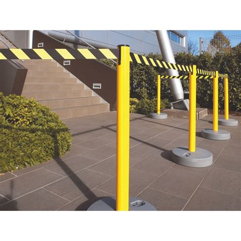 A Brief Guide to Retractable Safety Barriers for Your Business