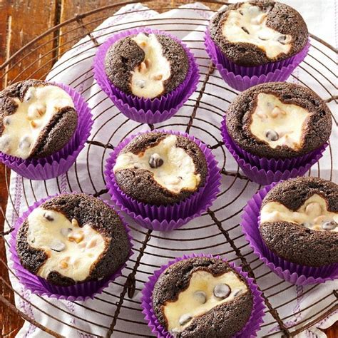 Cream Cheese Chocolate Cupcakes Recipe: How to Make It