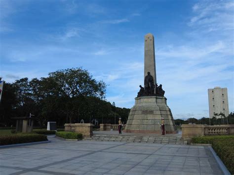 Luneta Park; A Historical Landmark in Manila - Island Times